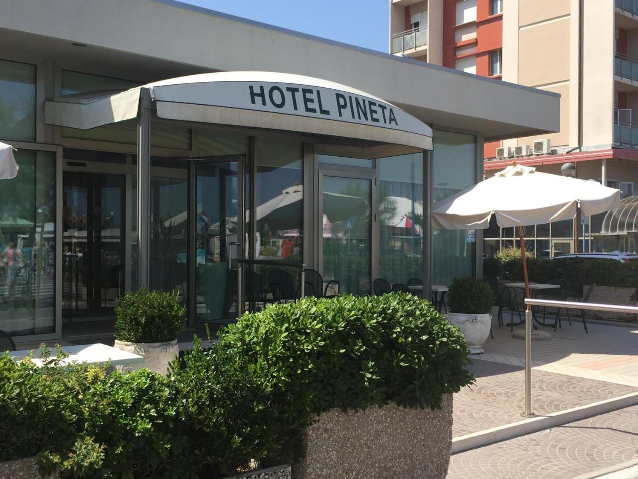 Hotel Pineta Sottomarina Kültér fotó